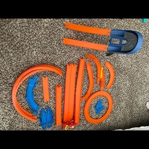 Hot Wheels Lot-Track Builder , and Launchers